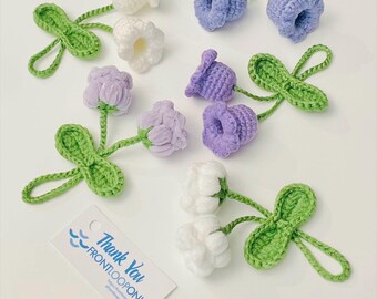 Llavero de lirio del valle de ganchillo - Adorno floral hecho a mano para bolso - Regalo de primavera