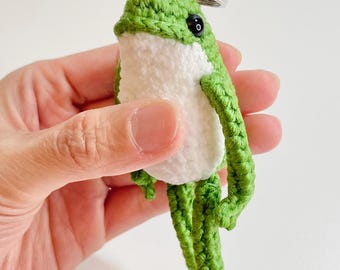 Crochet Frog Keychain – Handmade Green Amigurumi Bag Charm