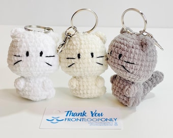 Crochet Cat Pocket Keychain – Handmade Kawaii Kitty Charm, Amigurumi Cat Bag Accessory