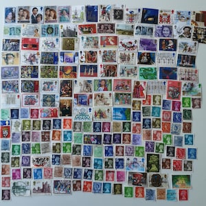 Sellos postales de Gran Bretaña - USADOS y fuera de papel - 300 y 1000 diferentes - Para coleccionar, hacer manualidades, collage, decoupage, scrapbooking