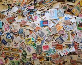 100G Worldwide Postage Stamps Mix - UTILISÉ et hors papier - pour la collecte, l'artisanat, le collage, le découpage, le scrapbooking