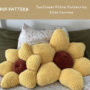 Plush Sunflower Pillow Crochet Pattern, Large and Small Pattern, Flower Crochet Pattern