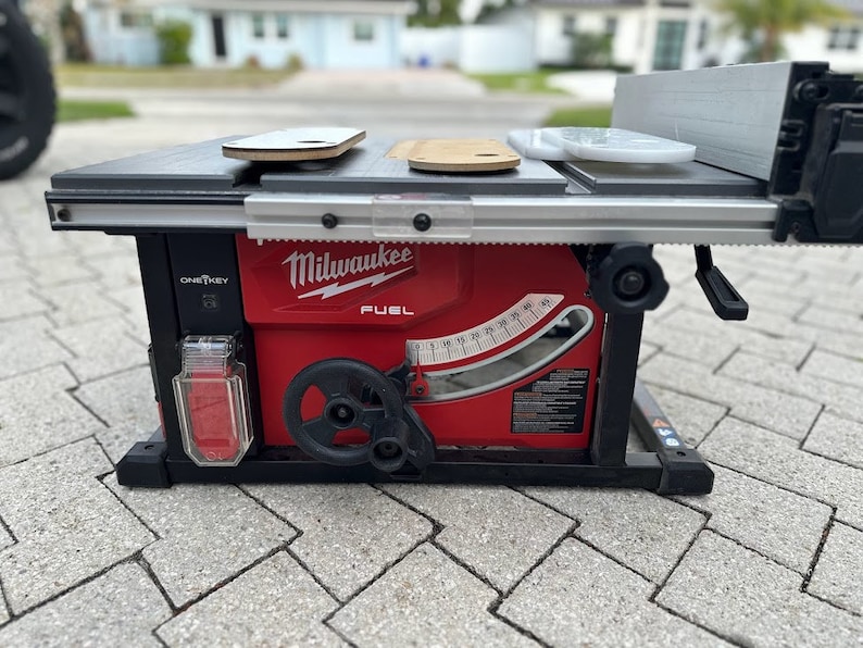 MILWAUKEE Table Saw Zero Clearance Insert for M18 FUEL 8 1/4 Table Saw