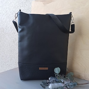 Shopper Sophie / black faux leather and black faux leather button look / bag handbag shoulder bag women black image 1