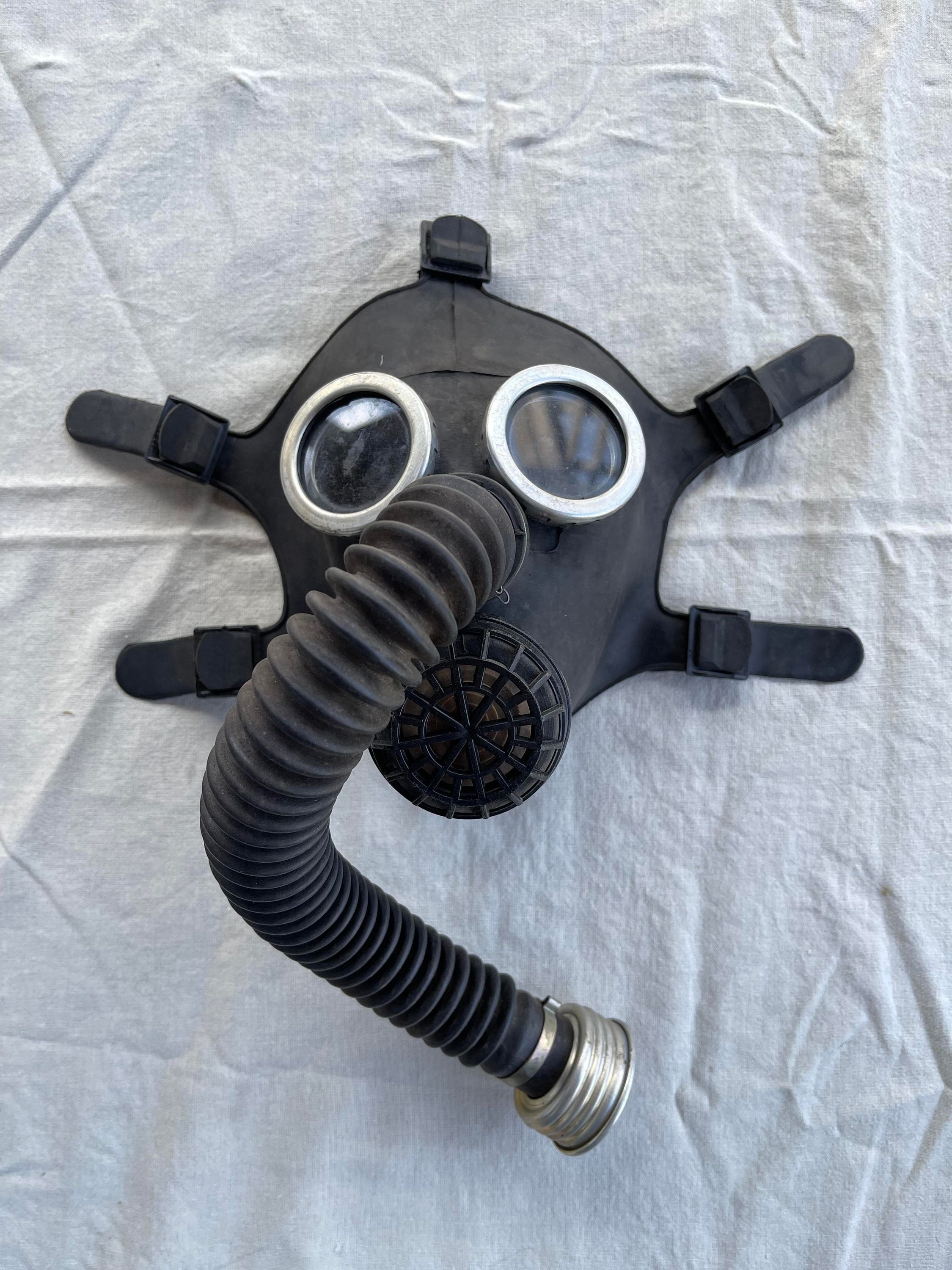 Latex gas mask - Etsy 日本
