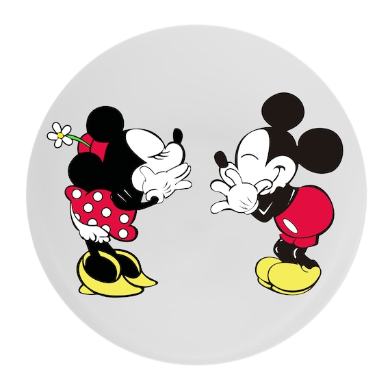 Download In Love Couples Minnie And Mickey Wallpaper