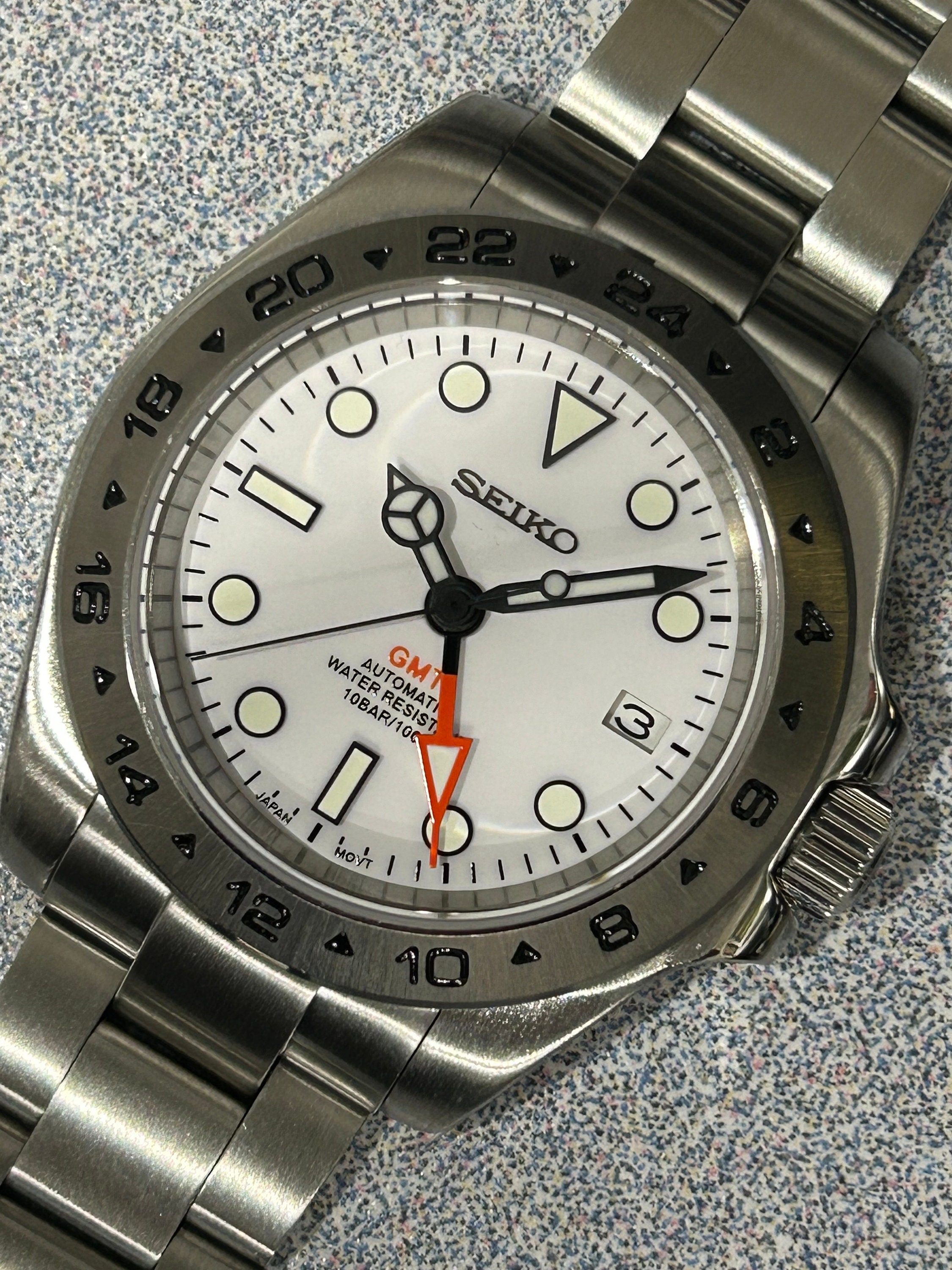 LUME LAB Custom Seiko Mod Watch 4-hand NH34 GMT Explorer - Etsy