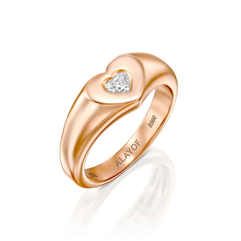 Penny Single Pink Heart Gold Ring main image 1