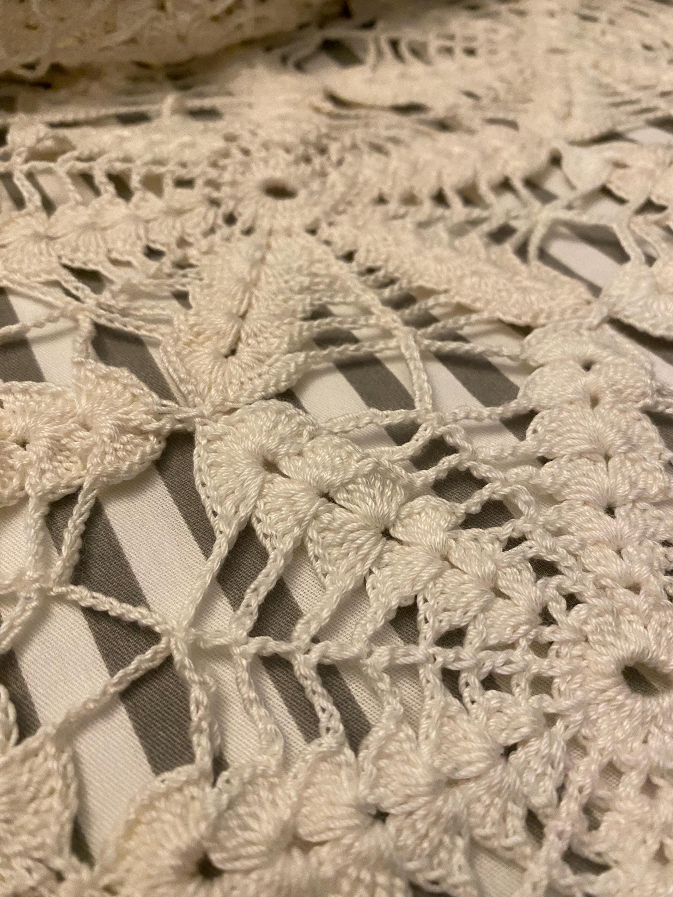 Couvre-lit au crochet à la main vintage, petits médaillons