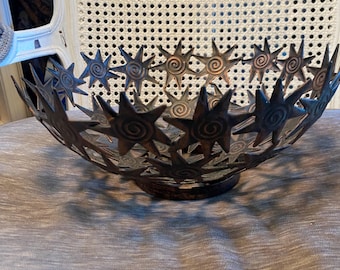 Hallazgo vintage de una herencia: Bol de frutas con forma de estrella de metal - Día de la Independencia - Chekar - Luz de estrellas - Mágico - Místico