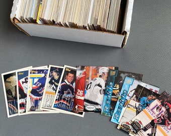 Lot of Vintage Hockey Trading/Collector Cards