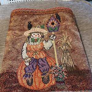 1940年代のヴィンテージ手織りリネンテーブルランナー（クロシェレース