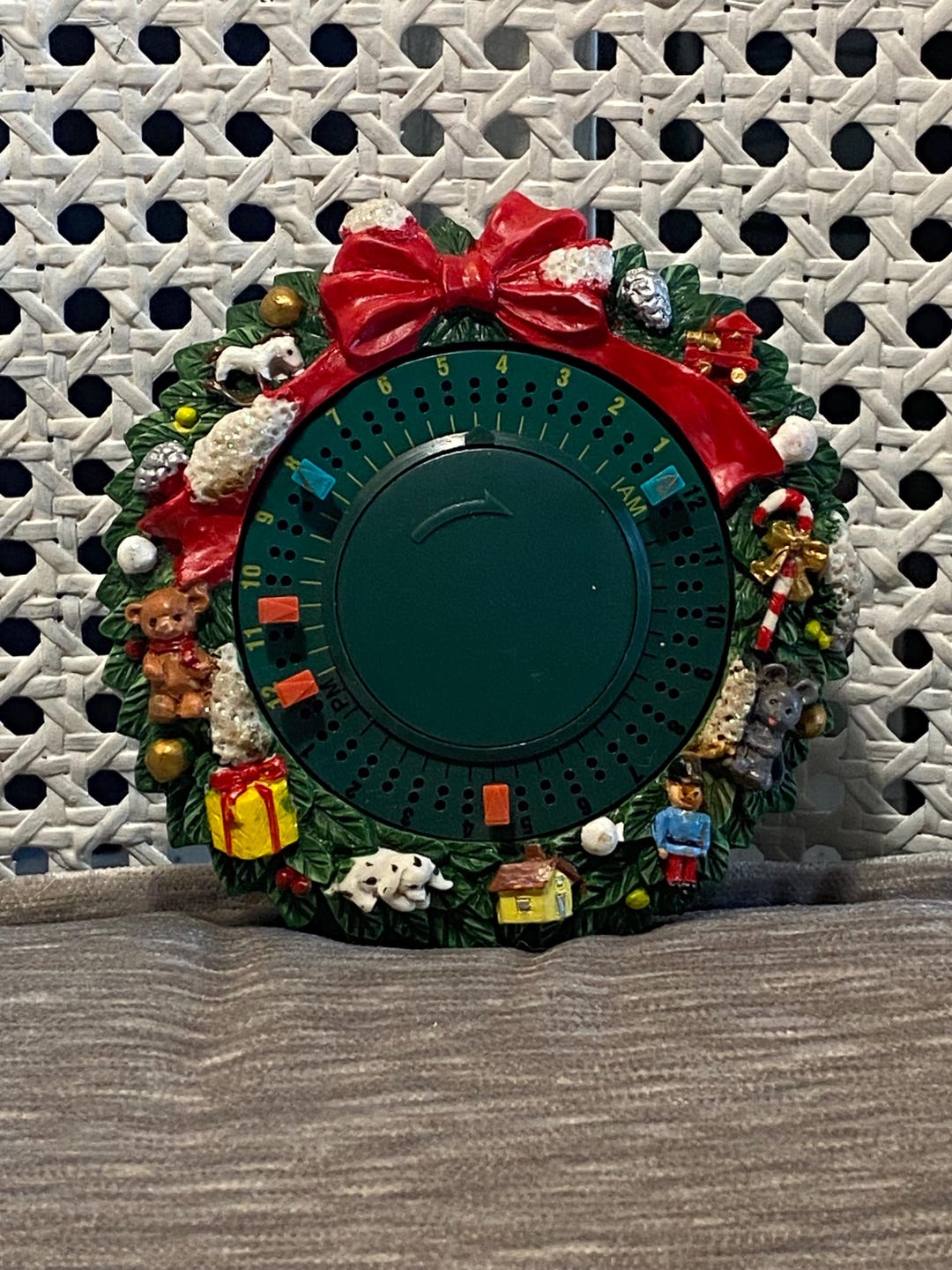 Vintage 1990s Christmas Wreath Timer: 24 HR Mechanical Timer - Etsy