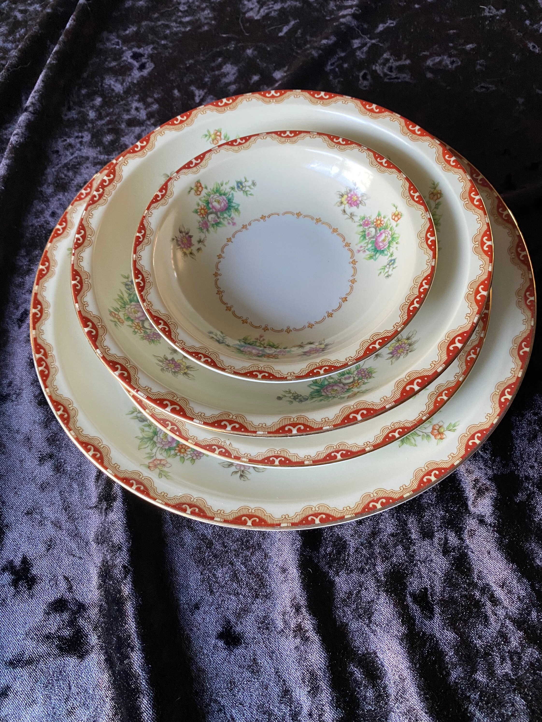 Vintage - 1948-1954 - Meito China - 5-piece Place Setting