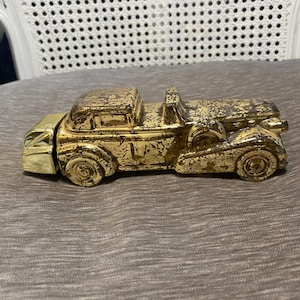 Vintage - Circa anni '70 - Bottiglia Avon - "Oro massiccio - Cadillac - Decanter per auto d'epoca - "Wild Country" Dopobarba da uomo - Mezzo pieno - Da collezione