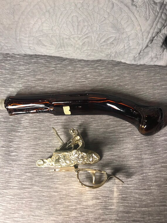 Vintage Circa 1970's Avon Bottle Derringer Deca… Gem