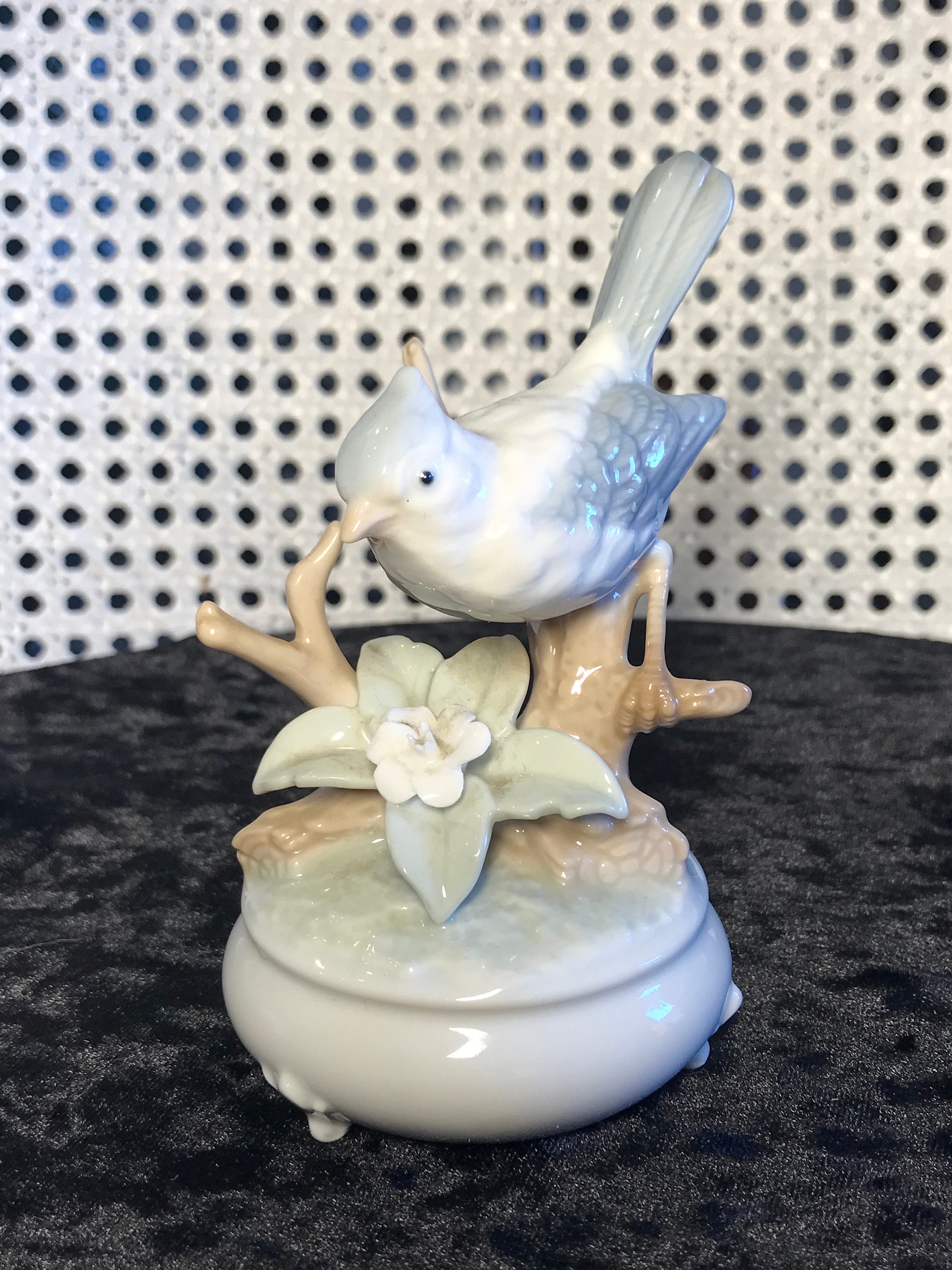 『 Twiga 4 and birds 』 by Mwamedi 59*59cm Twiga 4 and birds 』 by Mwamedi 59*59cm Twiga Compact Reach