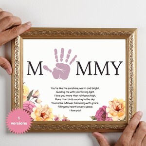 Impression artistique de l'empreinte de la main de la fête des mères, art de l'empreinte de la main de maman, cadeau pour maman d'un enfant d'âge préscolaire et tout-petit, carte-cadeau bricolage souvenir, PDF prêt à imprimer