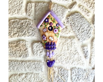 Casita de pájaros de cerámica floral hecha a mano para colgar en la pared: regalo de decoración de jardín
