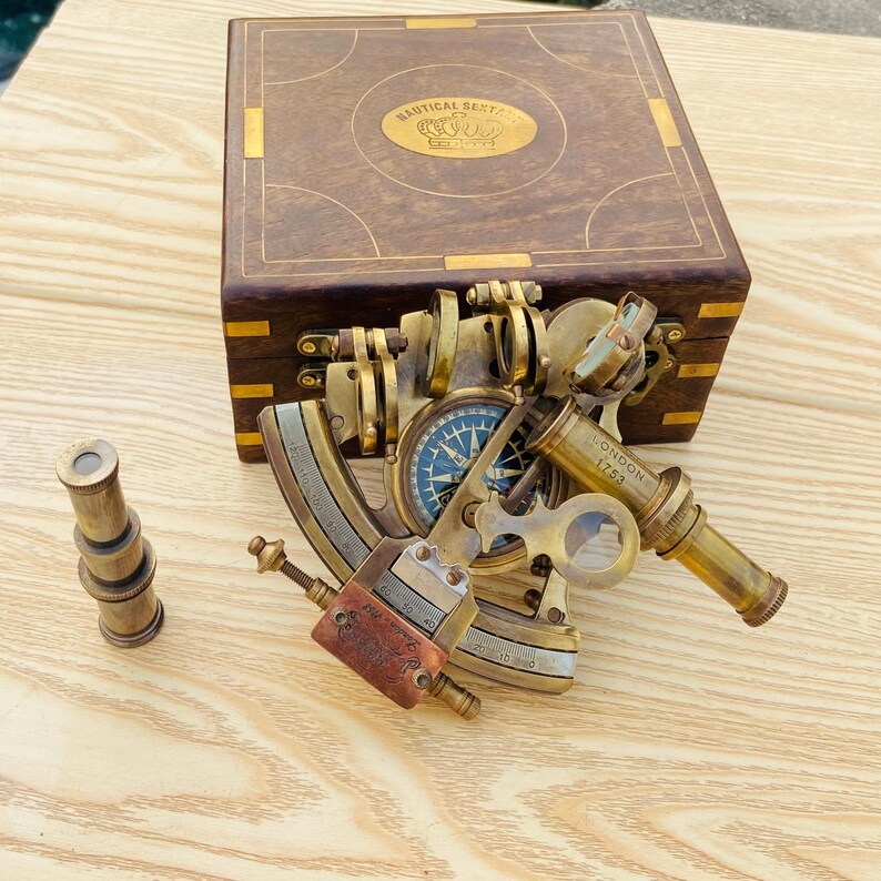 Cheap Brass Sextant Compass Wood Box Vintage Solid Antique Nautical Sailing Maritime Marine Navy Functional Gift Decoration Christmas Present