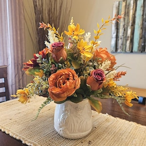 Fall Arrangement: Thanksgiving Centerpiece In Pumpkin Vase
