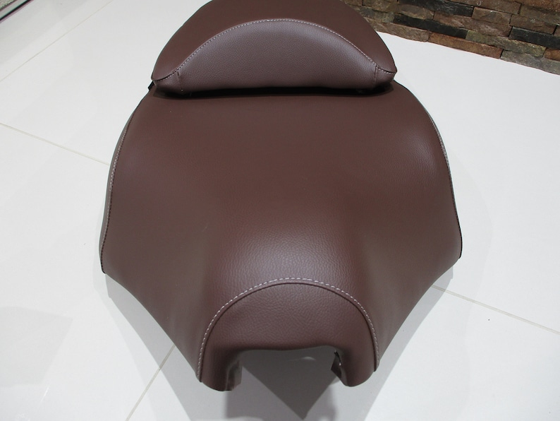 brown cover for scooter saddle and backrest for Aprilia Scarabeo 125 150 200 Rotax brown cover for scooter saddle image 6