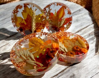 Maple Leaf Resin Coaster Set: Rustic Autumn Home Decor