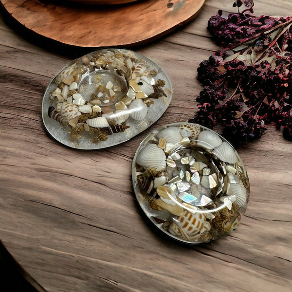 Seashell Resin Candle Holder - Coastal Chic Home Decor, Beachy Vibe Accent Piece, Unique Coastal Gift