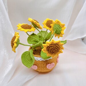 Crochet Sunflower Potted Plant,  Handmade Knitted Plants,Mother’s Day Gift, Flower Bouquet, Decorative Flower, Car Decoration
