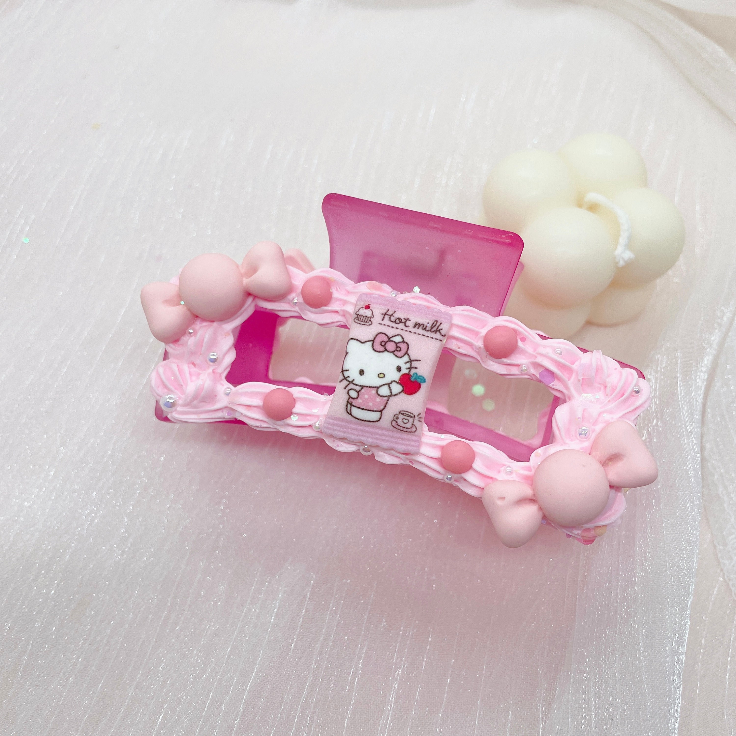 Handmade Decoden Hello Kitty Hair Claws, Hair Accessories, Fake Cream Hair  Clips, Pink Hair Accessories, Girl Hair Clips - Etsy Canada