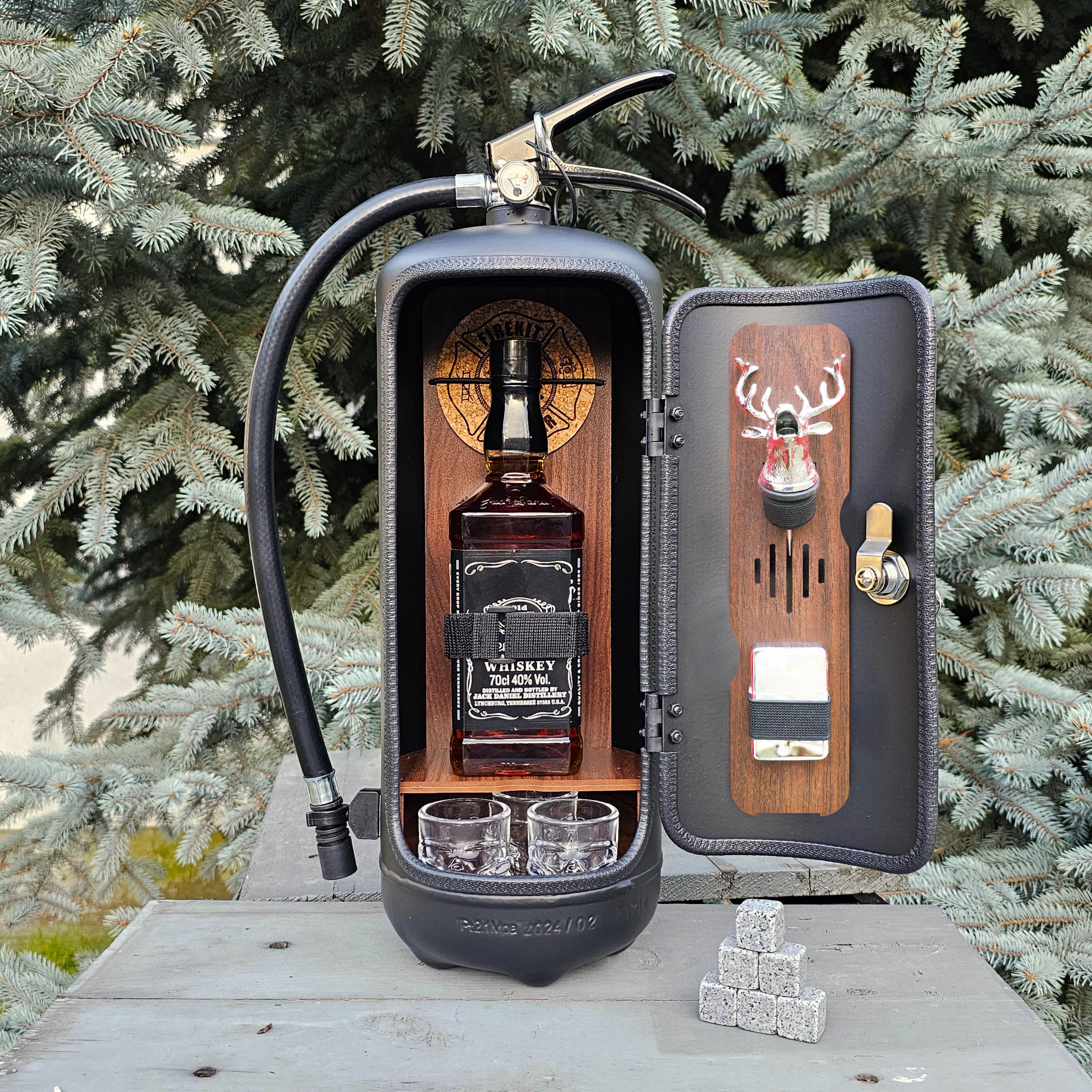 Engine-Shaped Whiskey Decanter - Handcrafted Home Bar Decor With Airtight Stopper