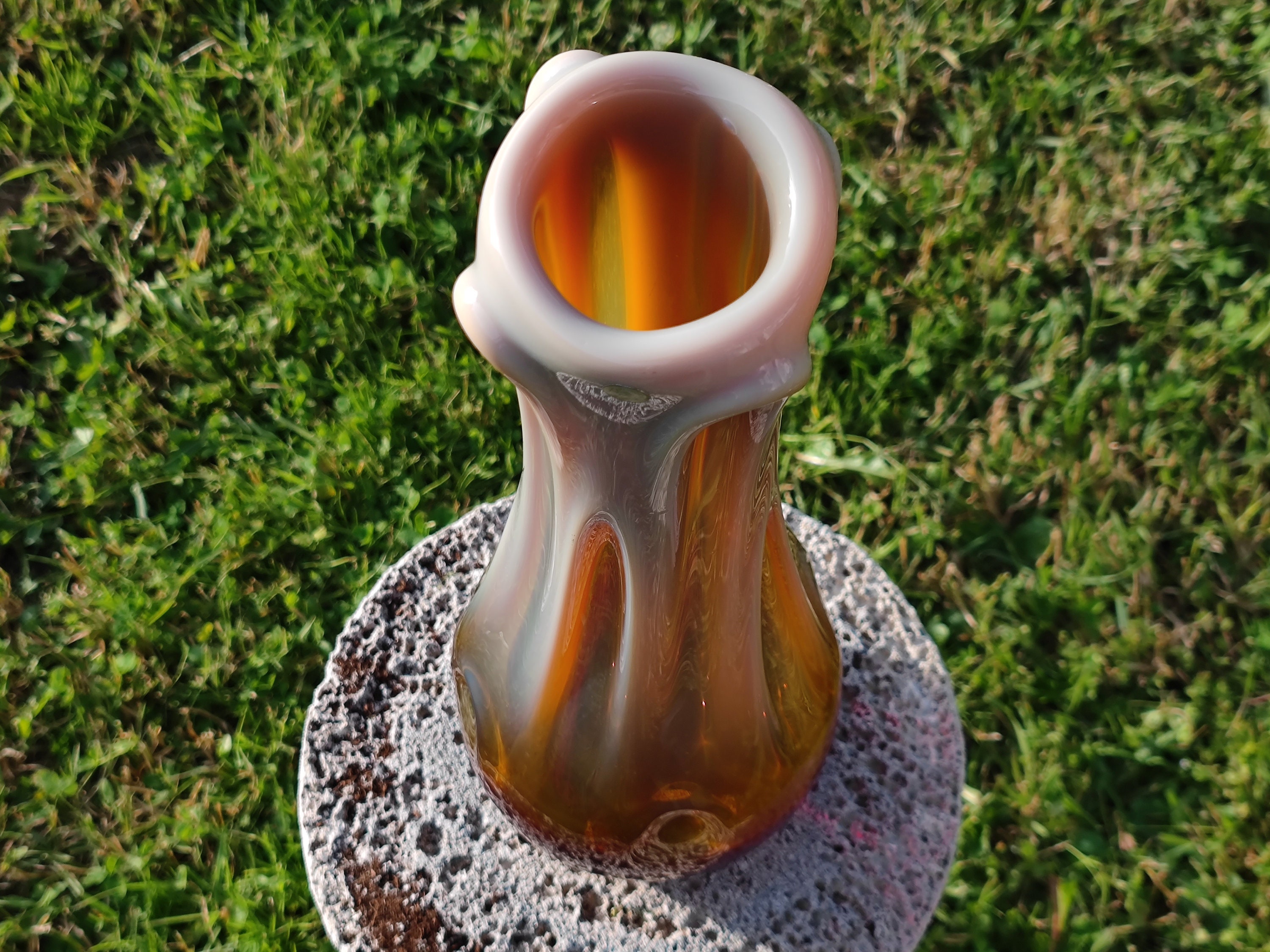 アンティークレッドオレンジガラス花瓶 高さ16インチ、ユニークな