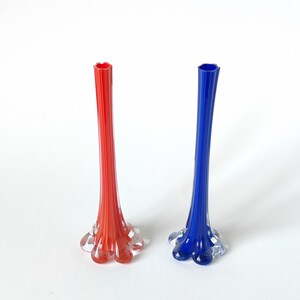 Vintage Vase Flowers, Retro Table Centerpiece Decor 80s Glass Vase Tall 8", Red and Blue Color Blown Glass Vase, Mom's Gift Decorative Vase 1980s