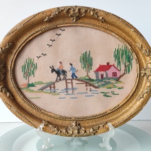Rama owalna w stylu vintage z ręcznie haftowanym gobelinem, barokowa złota rama 14 x 17 cali, dekoracja ścienna z połowy wieku, drewniana rama gesso