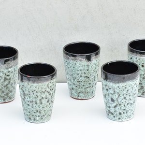 Fat Lava Cups, Set di 5 servizi in ceramica vintage realizzati nella Germania occidentale degli anni &#39;70, decorazioni per la tavola da cucina, tazze retrò per caffè, tè o liquori