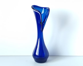 背の高いミッドセンチュリーコバルトブルーガラス花瓶 - 38cm - Etsy 日本