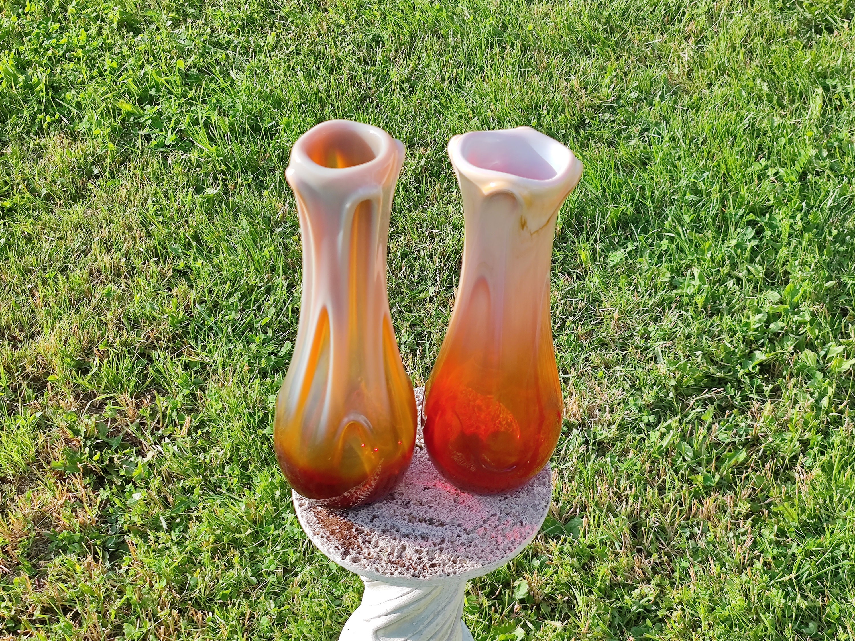 アンティークレッドオレンジガラス花瓶 高さ16インチ、ユニークな