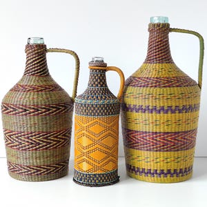 Vintage Wicker Bottle Multicolor, French Country House Kitchen Dining Room Demijohn Colorful Plastic Wicker Carboy Bottle Retro Rustic Decor