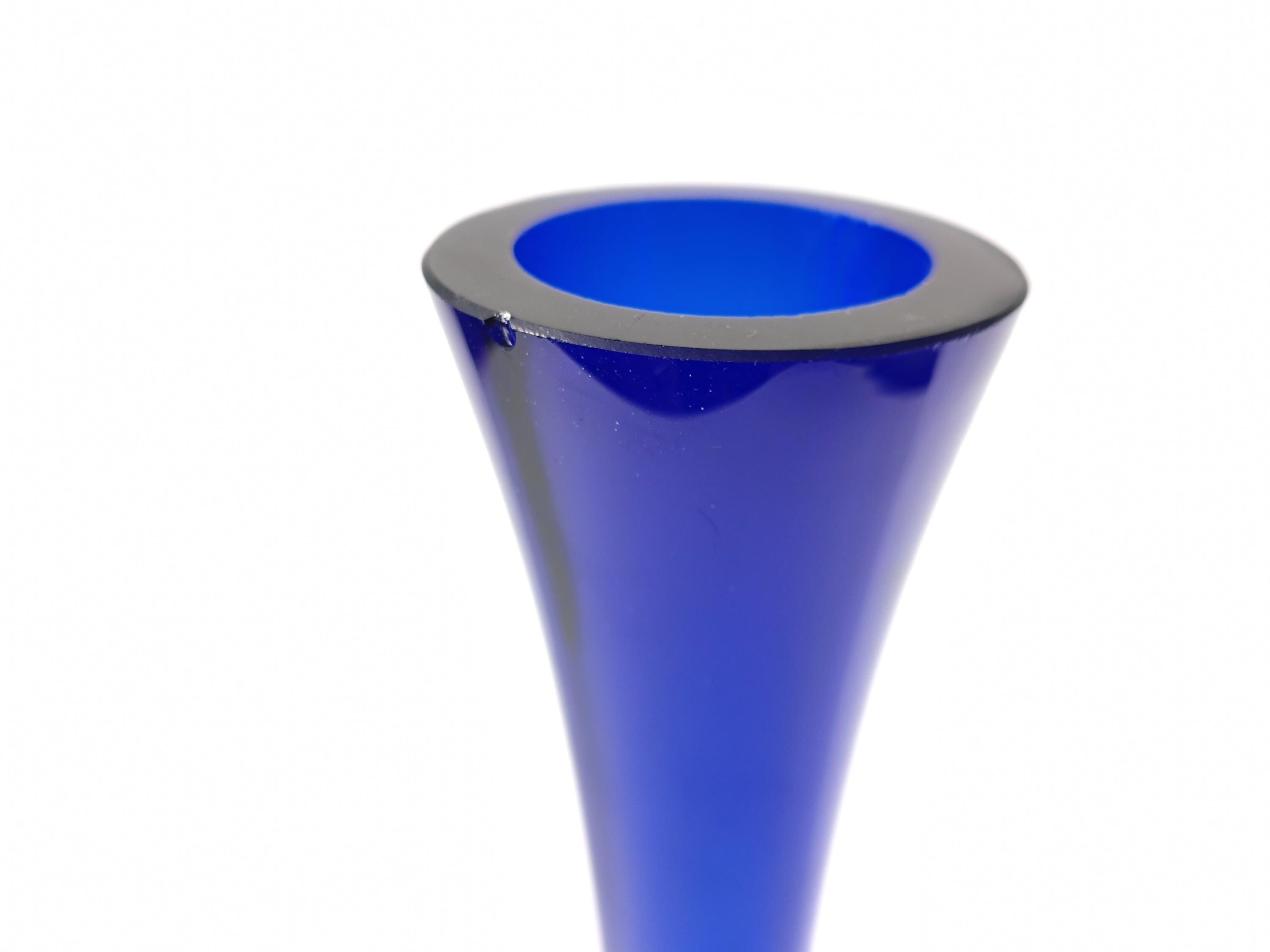 ヴィンテージ ブルー カーブ花瓶 一輪挿し用、吹きガラス花瓶