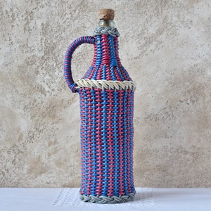 Vintage Multicolor Weidenflasche, Demijohn Bunte Kunststoff Weidenflasche für Alkohol - Wein, Whisky oder Brandy, rustikales Dekor Weiden Demijohn