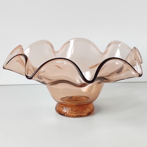 Art Glass Decorative Bowl, Centerpiece Fruit Bowl Glass, Artisan Tabletop Decor, Vintage Pink Glass Bowl, Housewarming Gift, Christmas Gift