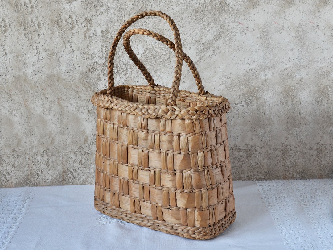 Vintage Brown Straw Bag