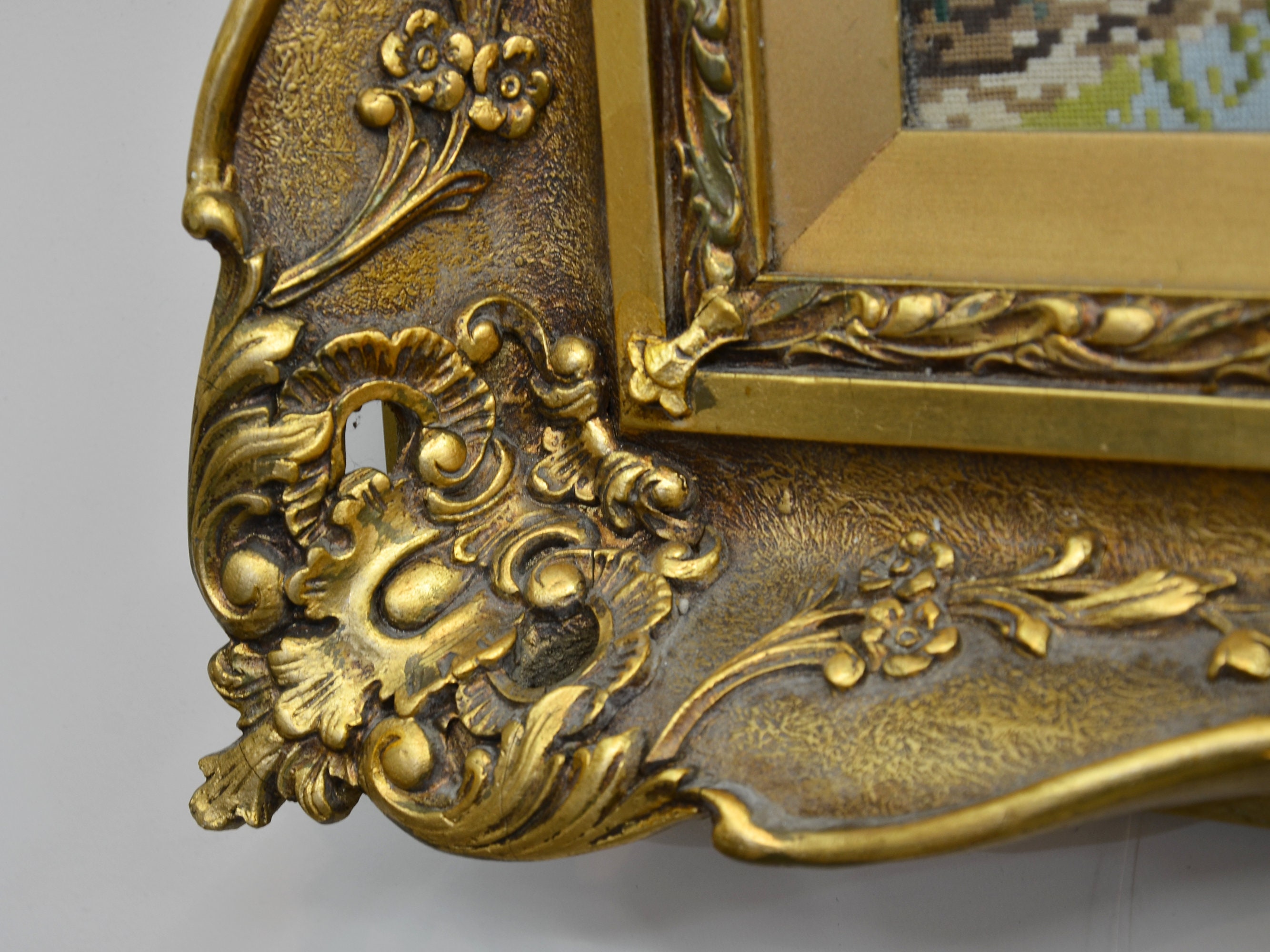 Victorian Rectangular Gold Frame With Tapestry lake House, Vintage Lake ...