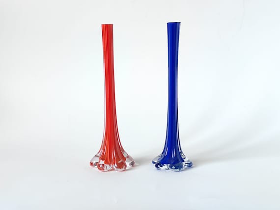 Vintage Vase Flowers, Retro Table Centerpiece Decor 80s Glass Vase Tall 8", Red and Blue Color Blown Glass Vase, Mom's Gift Decorative Vase