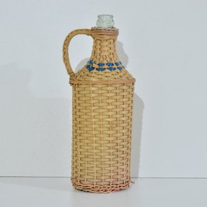 Vintage Demijohn Wicker Bottle with Handle, Accent Rustic Home Decor, Glass Wine Bottle Wrapped in Hand-knitted Beige Threads, Wicker Bottle
