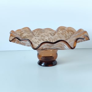 Hand Blown Ruffled Glass Bowl, Large Art Glass Bowl, Vintage Centerpiece Fruit Bowl, Retro Glass Table Decor, Kitchen Countertop Decoration