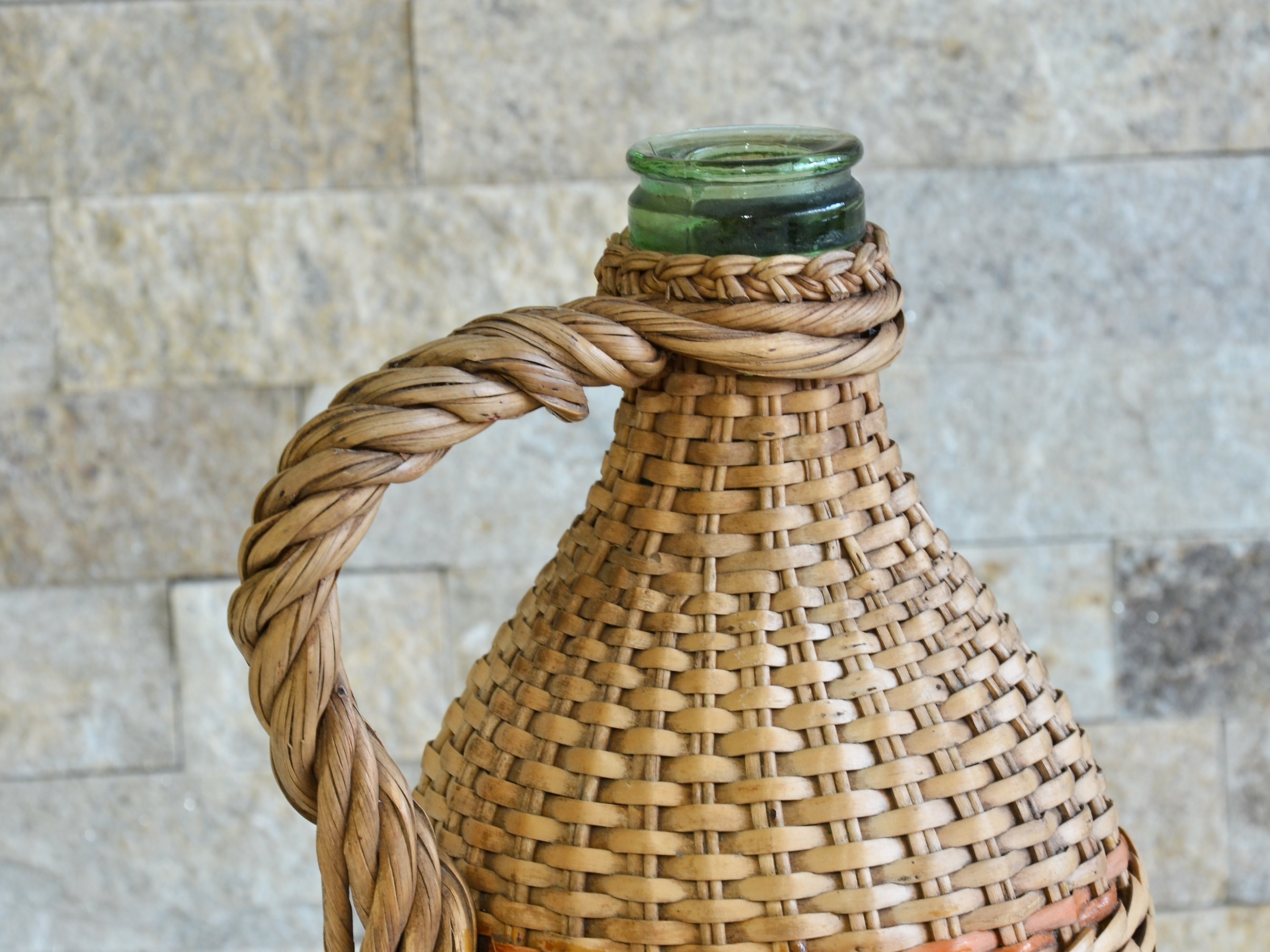 ヴィンテージ デミジョン 編み込み籐ボトル、レトロなワインボトル 