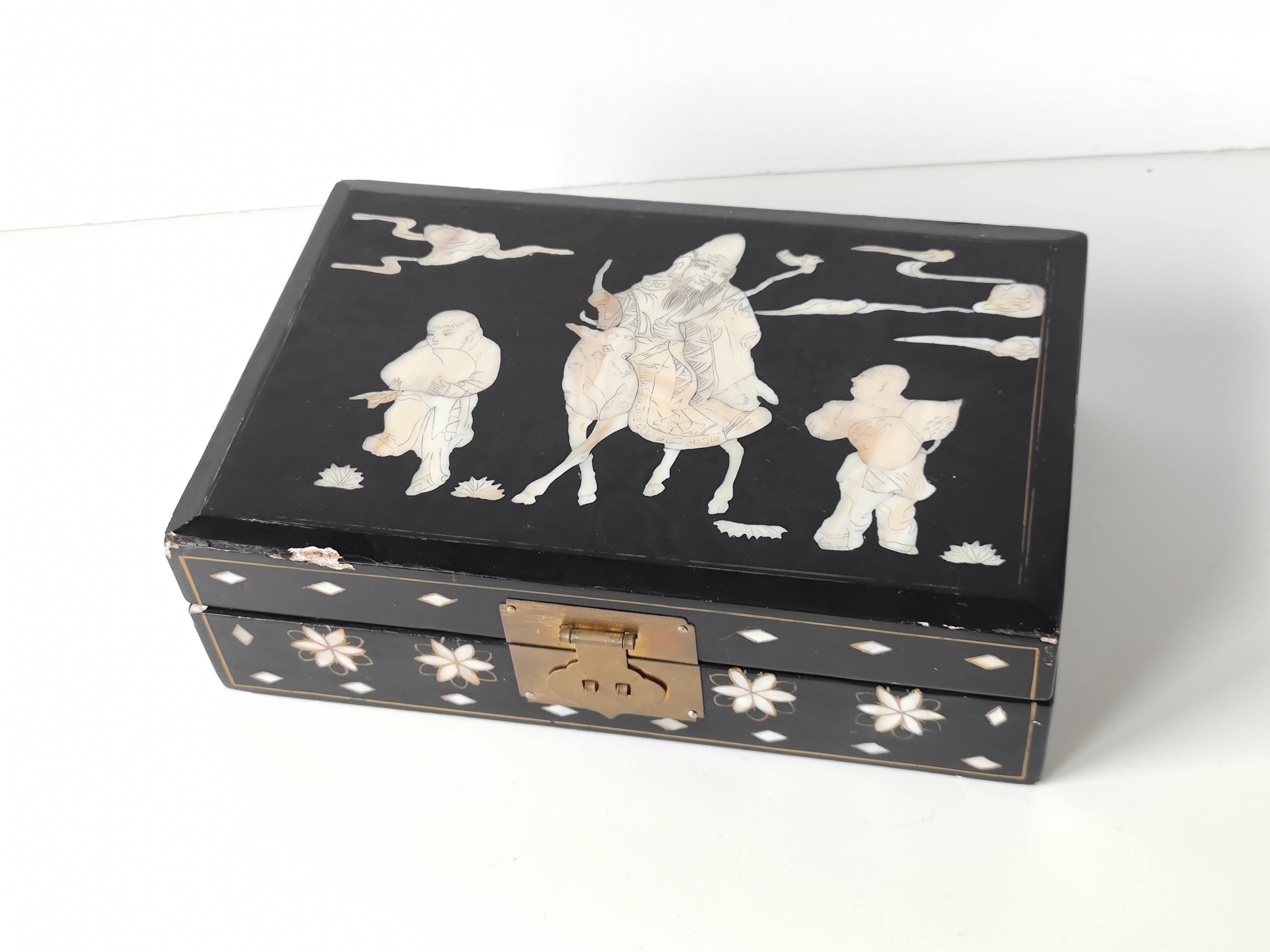 Chinese Mother of Pearl Inlaid Black Lacquered Rectangular