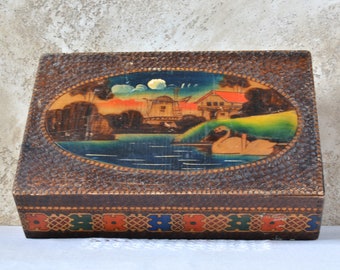 Vintage träask med pyrografi, minnesask, förvaringsask i trä, prydnadsask i trä, gammal souvenirask, handmålad smyckesask, minnesask