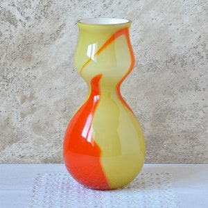 Vintage Vase Flowers, Colored Glass Vase (Orange and Yellow), Table Centerpiece Vase Tall 8.5 inches, Aesthetic Flower Vase Gift for Mum